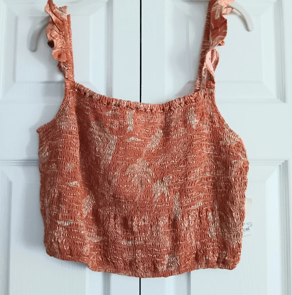 A.N.A. Smocked Ruffled Cropped Top - Picture 1 of 2